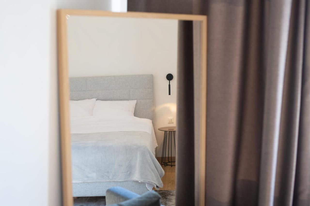 Tramonto Apartment คิร์ก ภายนอก รูปภาพ