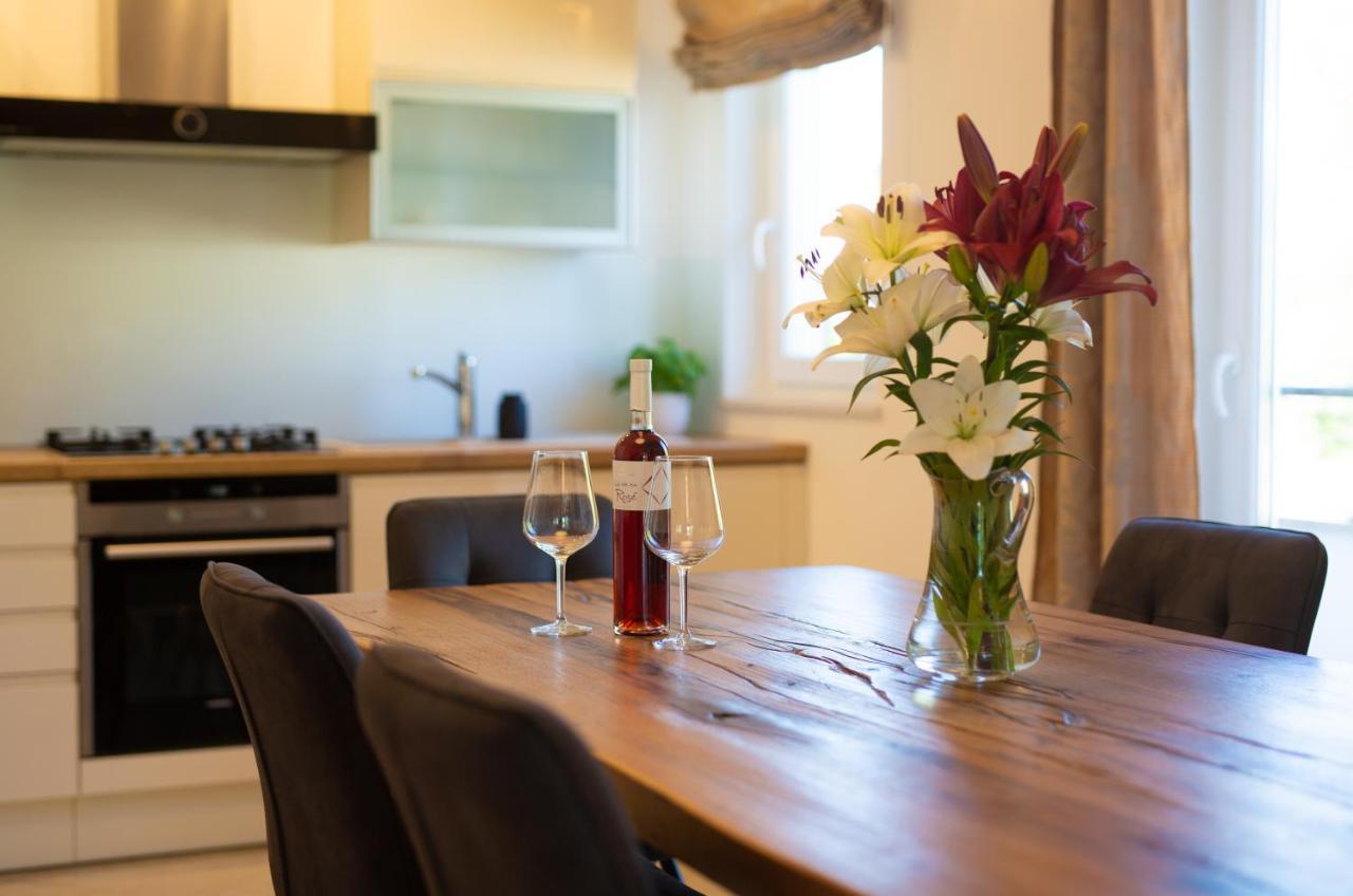 Tramonto Apartment คิร์ก ภายนอก รูปภาพ